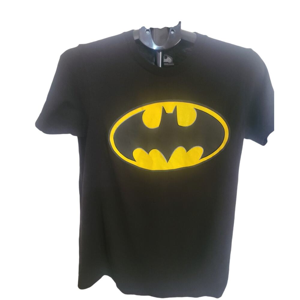 Batman™ Logo T Shirt Men’s Small Black DC Comics Graphic Tee Short Sleeve